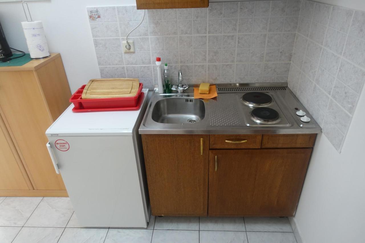 Apartments Galeb Rtina Exterior photo